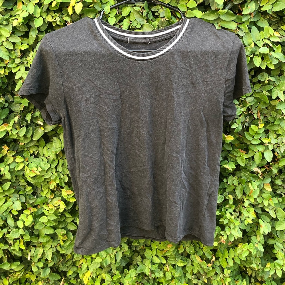 Brandy Melville cropped tee